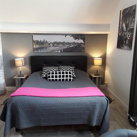 Saint-Cyr-en-Val Clos Du Bourg Bed & Breakfast エクステリア 写真