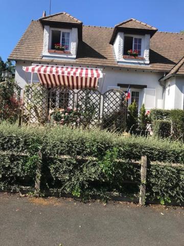 Saint-Cyr-en-Val Clos Du Bourg Bed & Breakfast エクステリア 写真